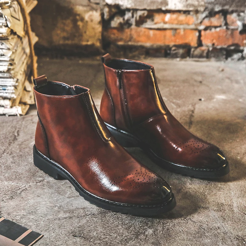 

2020 Men's Carved Bullock Chelsea Boots Men British Style Flats Shoes Male Formal Wear Boots Slio-On Shoes