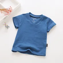 Детская одежда в Корейском стиле; коллекция года; летняя футболка из чистого хлопка с короткими рукавами и v-образным вырезом для мальчиков; универсальная рубашка для детей