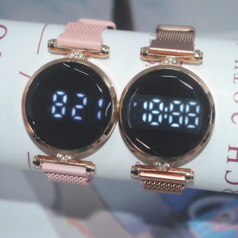 

2020 New Explosion Models Korean Version Trend Fashion Mesh Belt Diamond Ladies Watch Touch Screen LED Luminous Magnet Watches