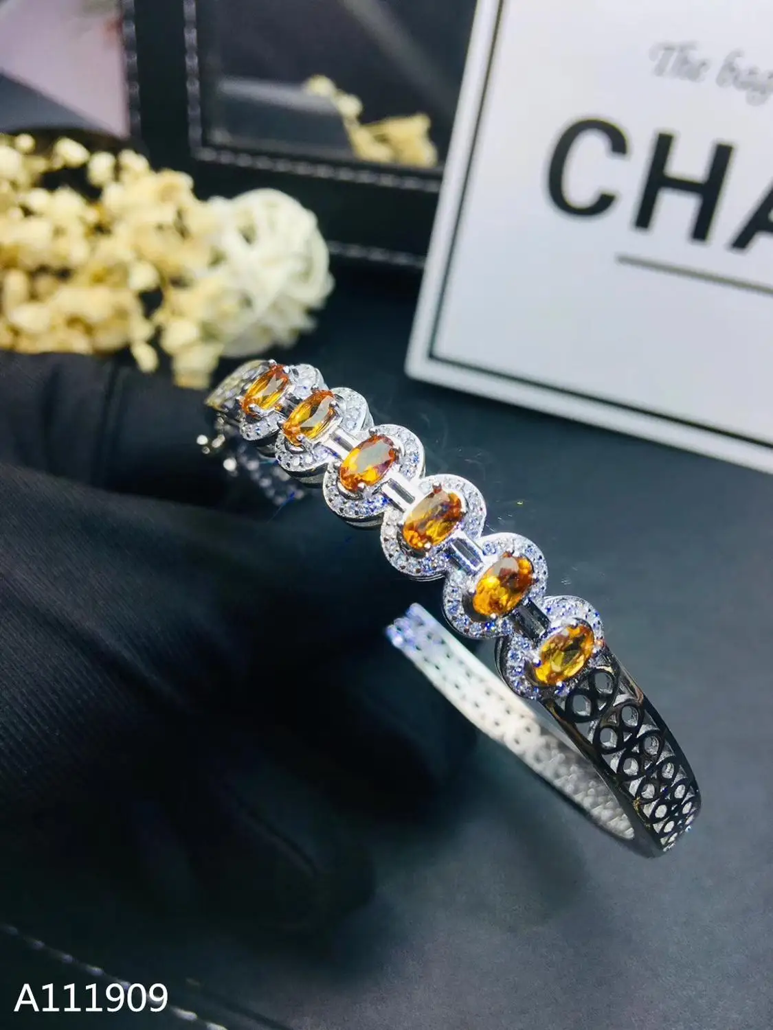 Женский роскошный браслет KJJEAXCMY boutique jewelry 925 пробы с серебряной вставкой |
