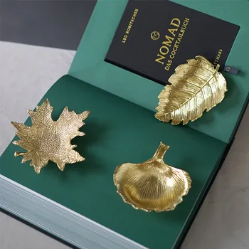 

Crafts Alloy Ginkgo Leaf Gold Decoration Jewelry Tray Metal Decoration Creative Home Decoration