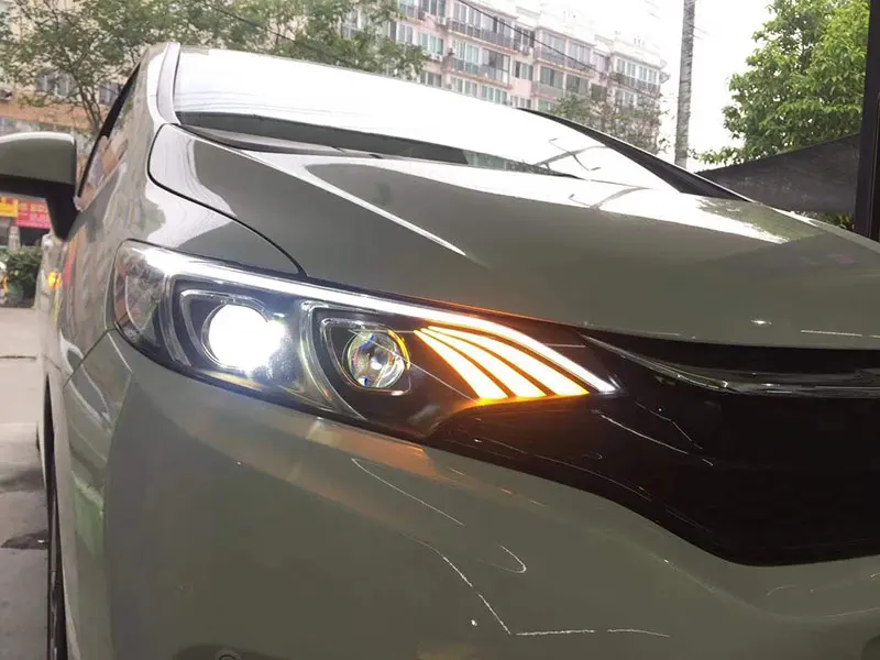 Светодиодный налобный фонарь для Honda Fit до года светодиодный налобный фонарь модифицированный в сборе черный цвет YZ