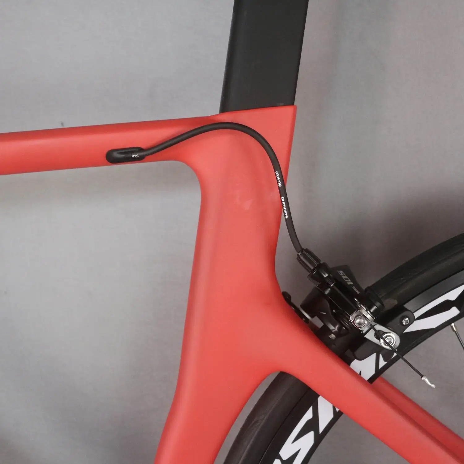 red color Complete Road Carbon Bike ,Carbon Bike Road Frame with groupset shi R7000 22 speed Road Bicycle Complete bike