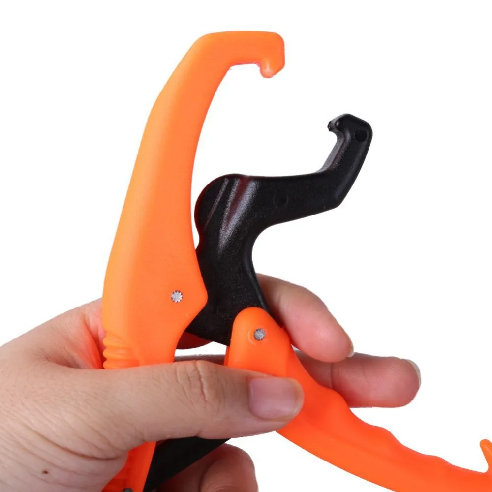 

Lightweight Practical Fishing Lip Grip Portable Fishing Gripper Holder Floating Grabber Plier Controller Fishing Tools