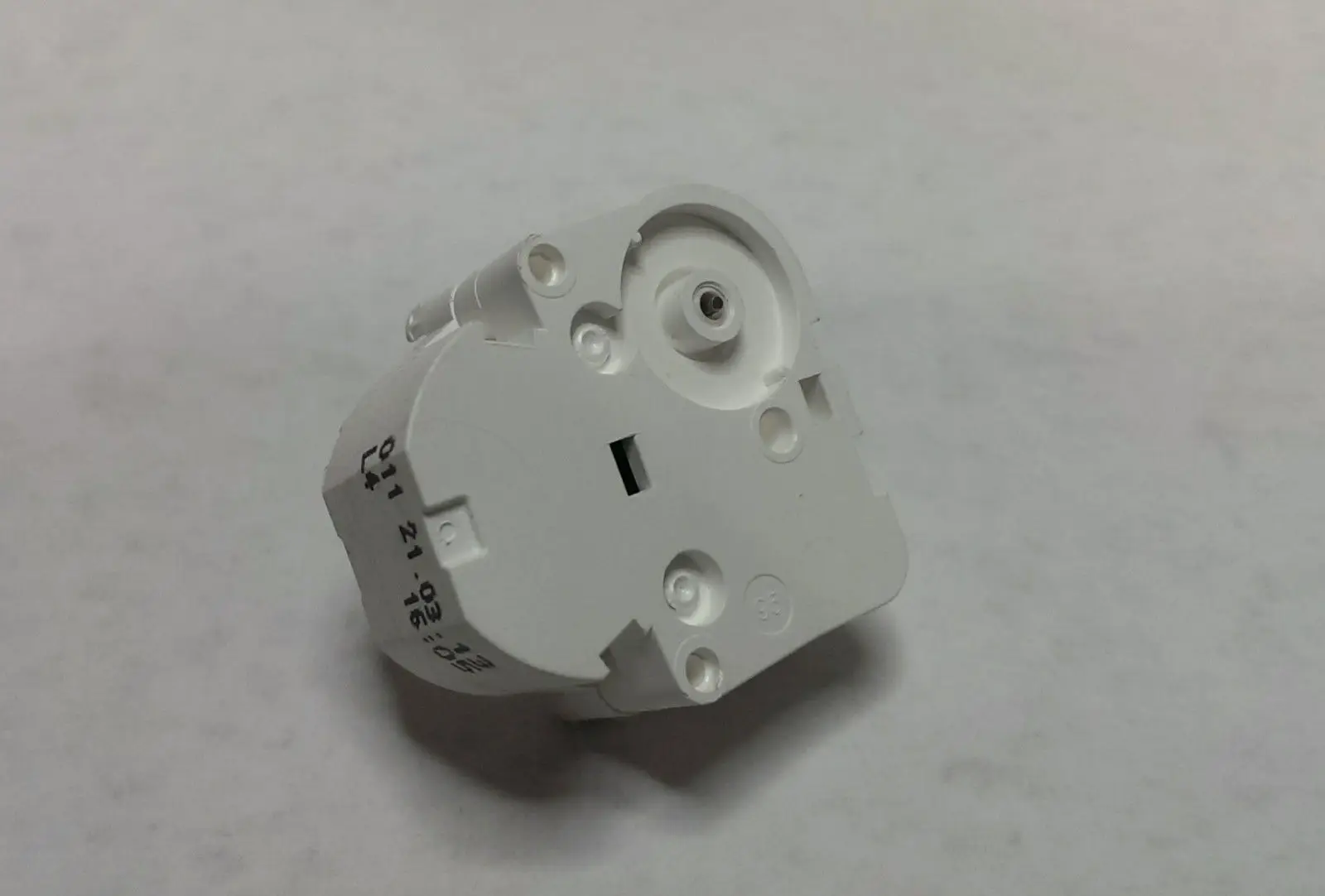 Instrument Stepper Motor For BMW For Volvo VW Audi Mercedes Car 15V Metal White VDO Stepper Motor Iron Shaft Car engine motor VDO iron motor