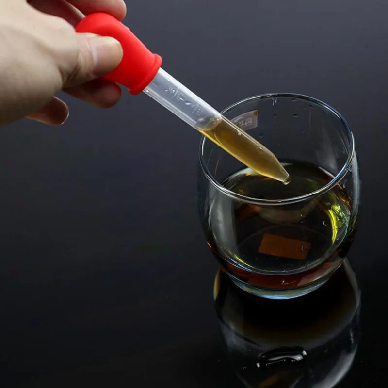 

4 Pieces of 5ml Small Silicone Plastic Feeding Medicine Liquid for Eye Scale Pipette Dropper School Laboratory Supplies 4 Colors