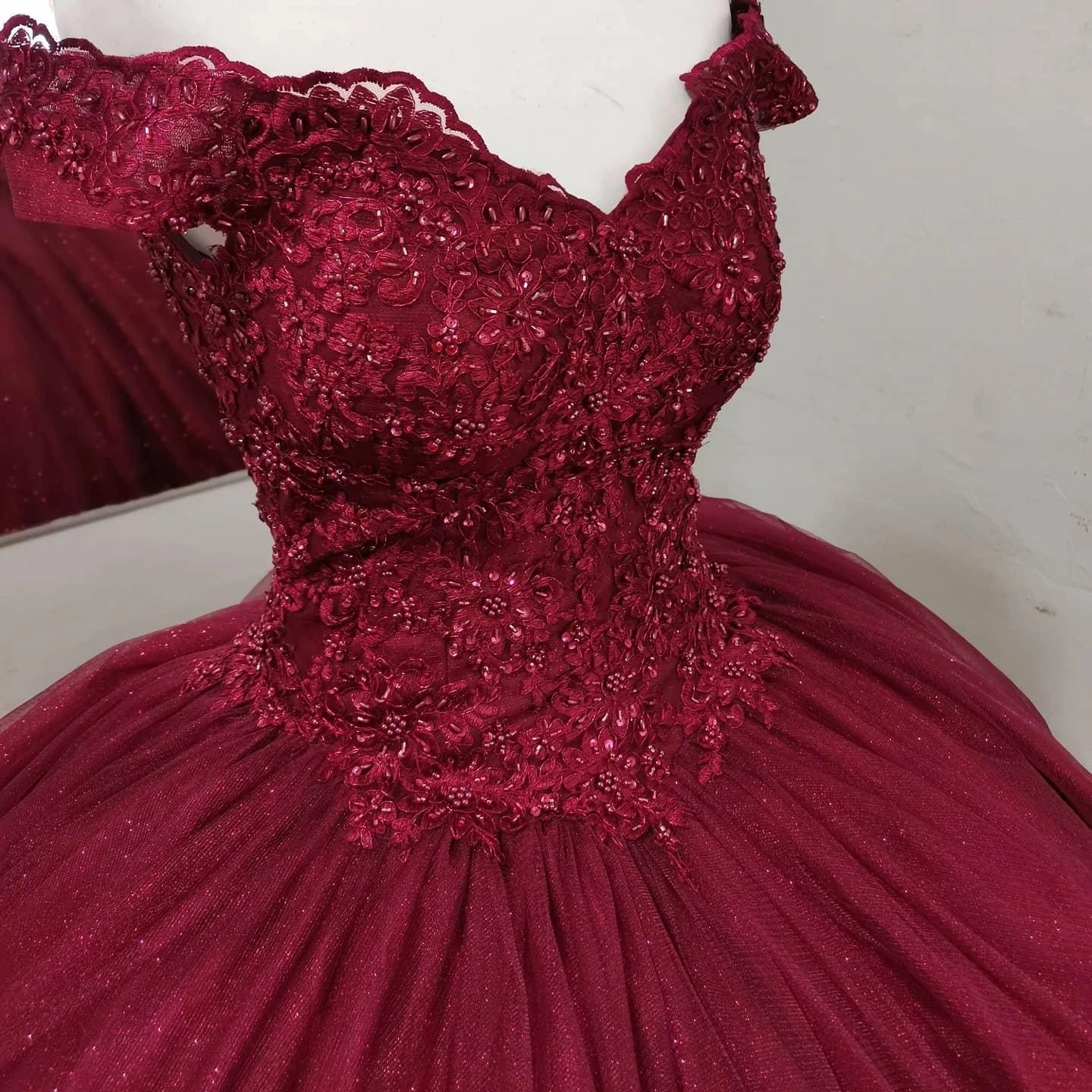 Quinceanera Dresses Party Sparkly Burgundy Appliques Tulle Princess 15 Birthday