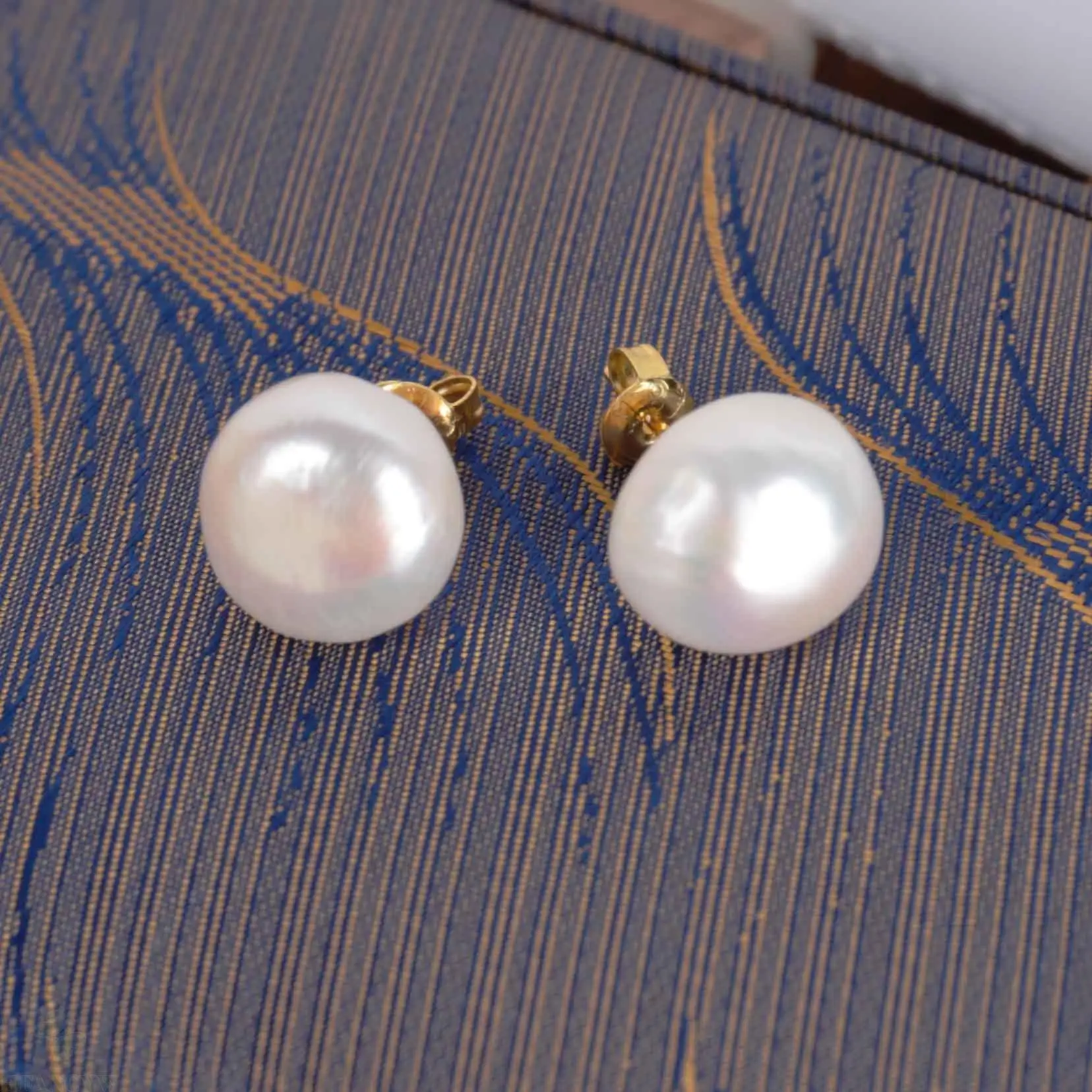 12-14MM Mabe White Baroque Pearl 18K Gold Earrings Classic Ma Bei Personality Gorgeous Delicate