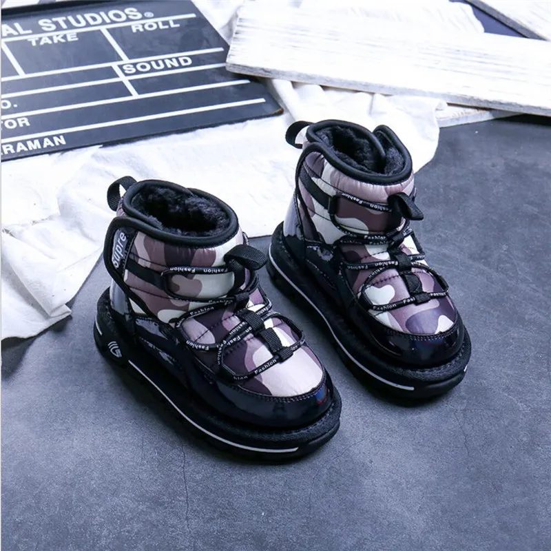 Зимние детские ботинки; Детские теплые ботильоны с плюшевой подкладкой; Уличная обувь для маленьких девочек; модные брендовые камуфляжные ботинки для маленьких мальчиков - Цвет: gray