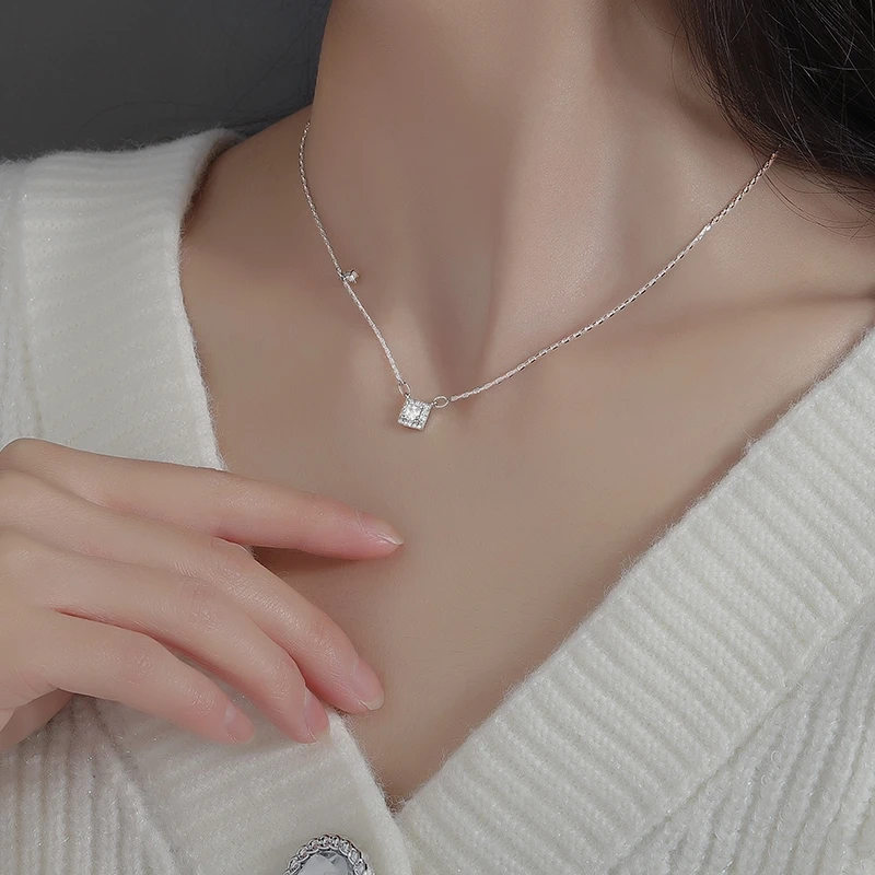 925 Sterling Silver Small Square Shiny Diamond Pendant Necklace