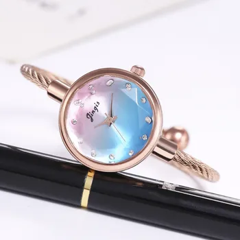 

Women's Alloy table bandwidth Bracelet Watch Retro Style Small Fresh Student Quartz Wrist Watches montre femme 2019