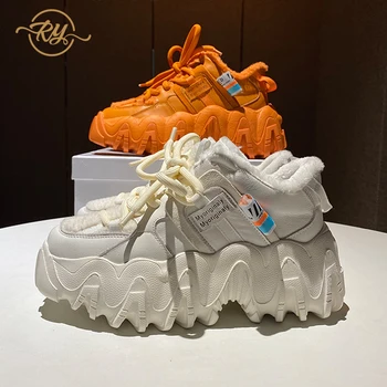 

RY-RELAA Europe station Genuine leather women's shoes 2020 winter new Platform sneakers ins Fashion plus velvet sneakers tide