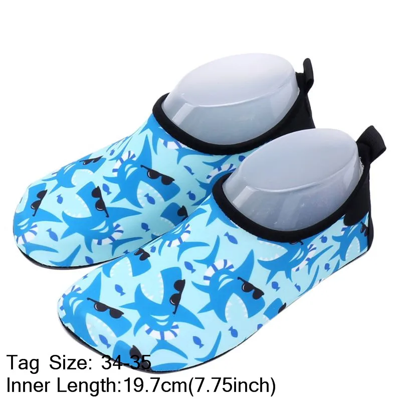 Водонепроницаемая обувь для купания для малышей, Детские быстросохнущие нескользящие носки с милым рисунком краба, акулы, для пляжа, бассейна - Цвет: BLUE--34-35