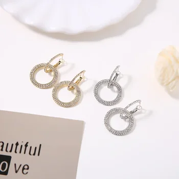 

Elegant Ear Stud Simple Versatile Geometry Hollow out