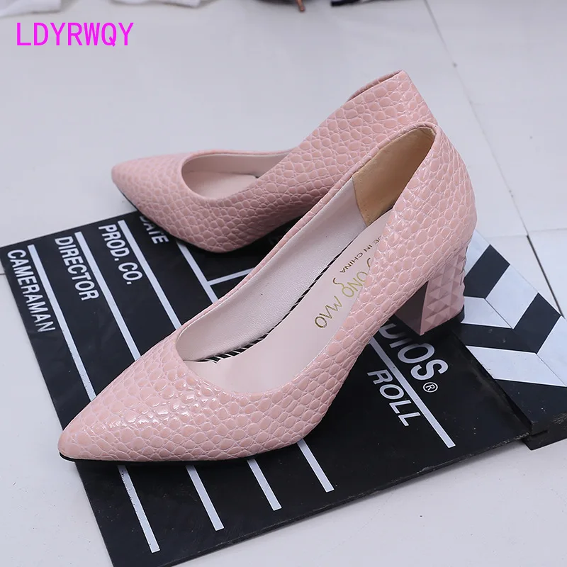 New pointed women's high heels shallow mouth professional large size thick heel shoes women 6cm