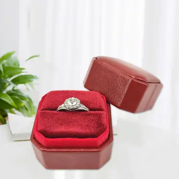 

PU+Velvet Single Ring Box Triangle Wedding Ceremony Ring Box with Detachable Lid F3MD