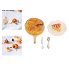 

Resin 1:12 Scale Miniature Dollhouse Cake Doll House Decor Ornament Craft