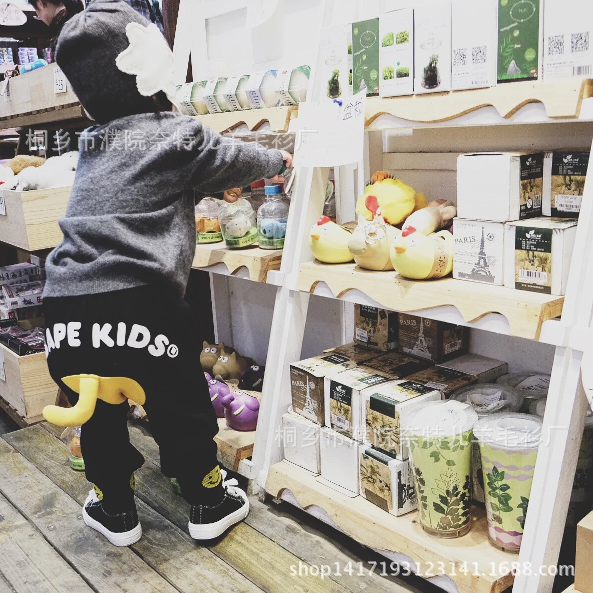 

Childrenswear plus Velvet Sweatpants Small Tail Men And Women Baby plus Velvet Sweatpants