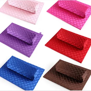 

Nail Art Cushion Nail Pillow Salon Buffer Holder Handmade Soft Satin Carpet Armrest Manicure Nail Art Accessories