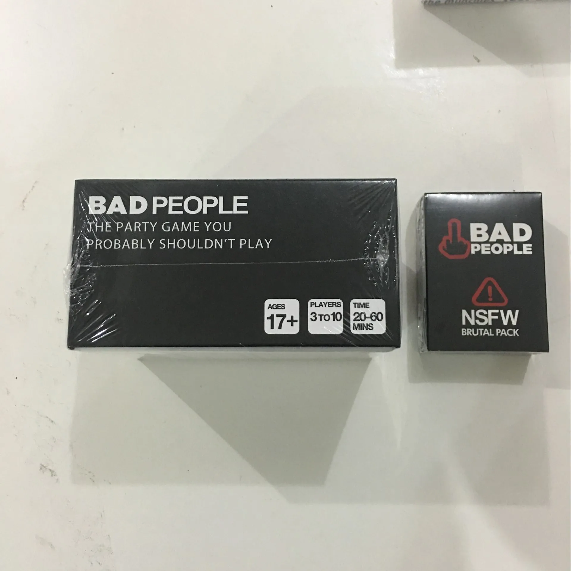 BAD PEOPLE английская настольная игра карточная Базовая версия + расширенный набор