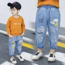 Детская повседневная одежда в Корейском стиле для мальчиков и девочек, 19 Весенняя детская одежда из мягкой джинсовой ткани с дырками и рисунком медведя