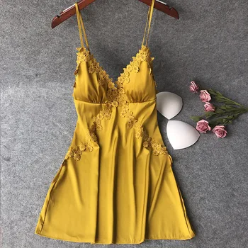 

Sexy Simulation Silk Nightdress Suspenders with Chest Pad Embroidery Plum Blossom Temptation Home Service Thin Golden Nightgowns