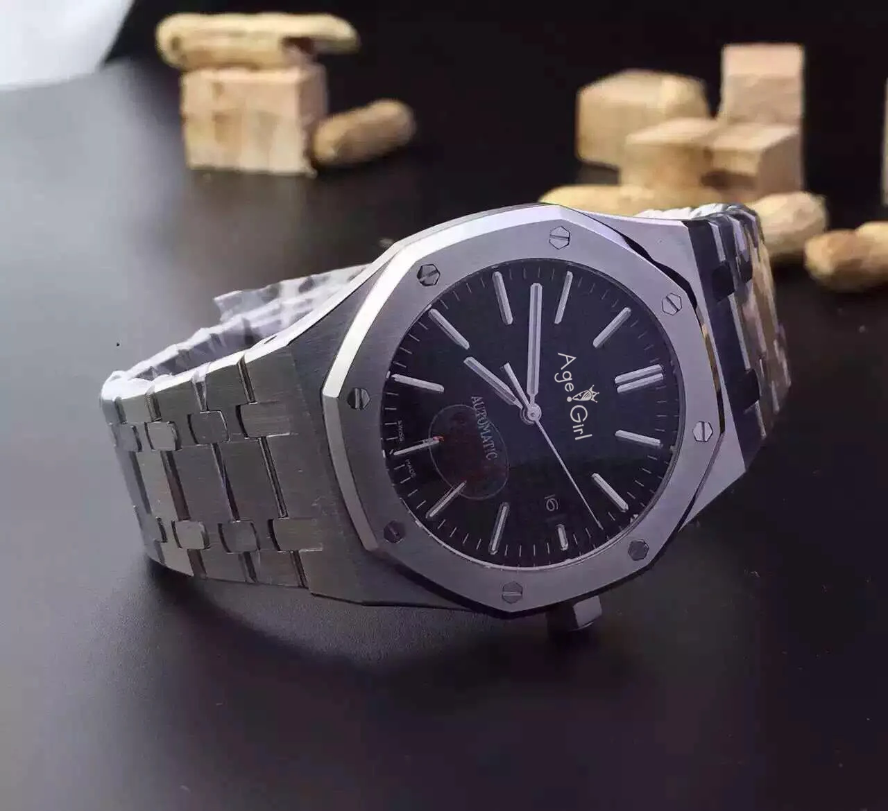 

Top Famous Brand New Mens Watch Stainless Steel Strap Automatic Mechanical Movement Back Glass AAA+ Quality Sapphire