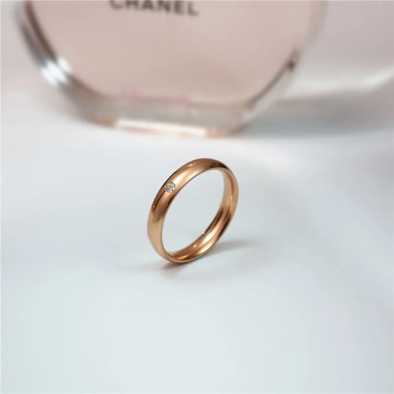 Fade-4mm-Stainless-Steel-Solid-Zircon-Ring-Engagement-Wedding-Charm-Rings-Men-Women