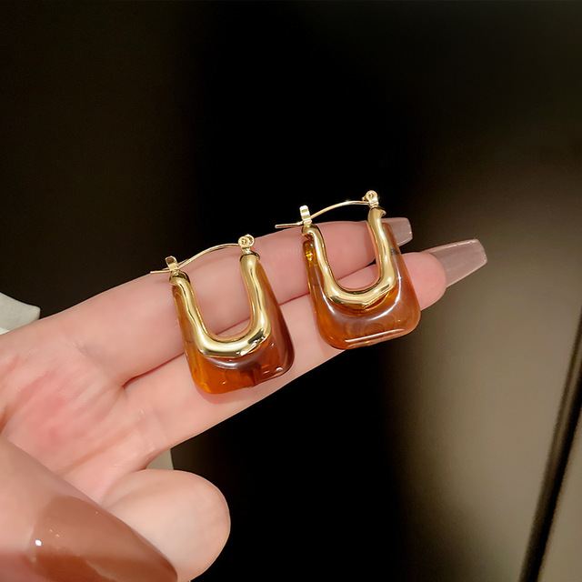 White Color Drip Oil C Shape Hoop Earrings for Women Girl Simple Geometric Round Circle Korean Sweet Jewelry Daily Life