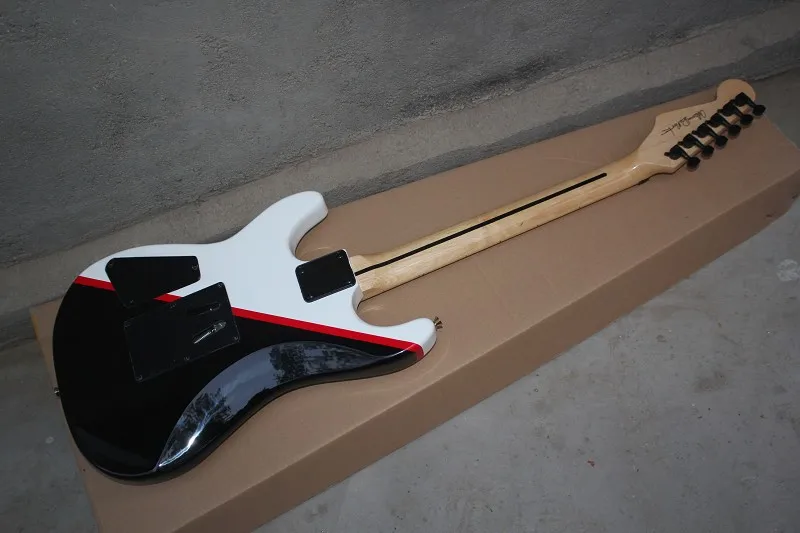 Charvel San Dimas 25-летие также доступна электрогитара! 0412