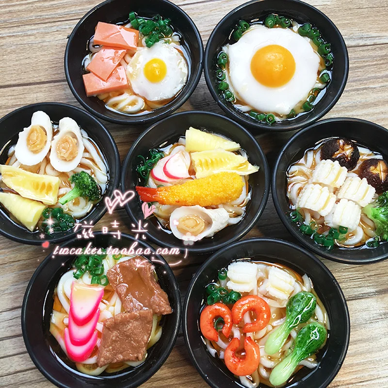 Креативное блюдо из говядины морепродукты овощи яйцо японский рамен твердая еда