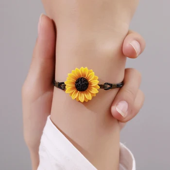 Creative Black Leather Rope Sunflower Bracelet Retro Cute Women’s Bracelet Accessories Fashion Wedding Party Jewelry Gifts