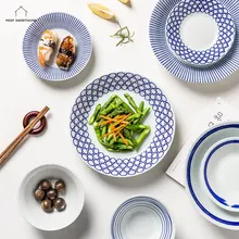 Японские керамические обеденные тарелки с ручной росписью синяя