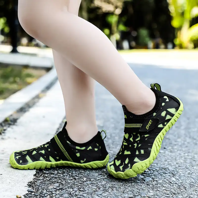 beach barefoot shoes