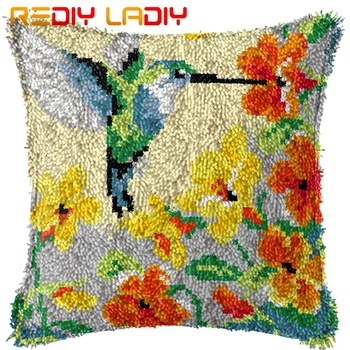 

REDIY LADIY Latch Hook Cushion Kits for Yarn Embroidery Pre-printed Color Canvas Cartoon Mouse Car Seat Pillows Home Decorative
