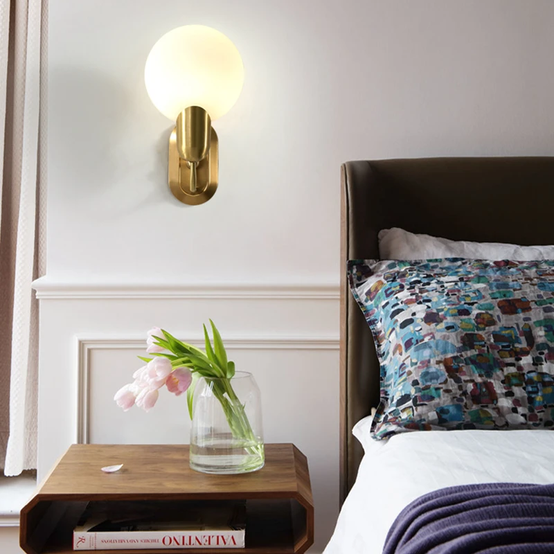 Скандинавский минималистичный стеклянный настенный светильник матовое стекло шар прикроватная тумбочка для спальни медная настенная