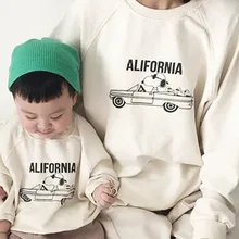 MILANCEL/Новая Осенняя семейная одежда в Корейском стиле; одинаковые комплекты для семьи; повседневная одежда для мамы и меня