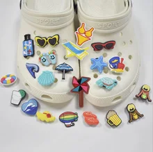 Boucle de chaussure à colle Flexible en PVC, série de plage d'été, ornement de chaussure, accessoires de trou, empeigne supérieure, bande dessinée, boucle d'ornement de chaussure 