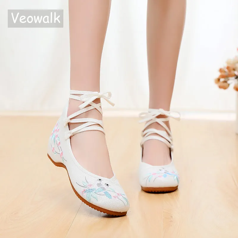 Veowalk/женские джинсовые балетки с вышивкой в шикарном стиле удобные парусиновые