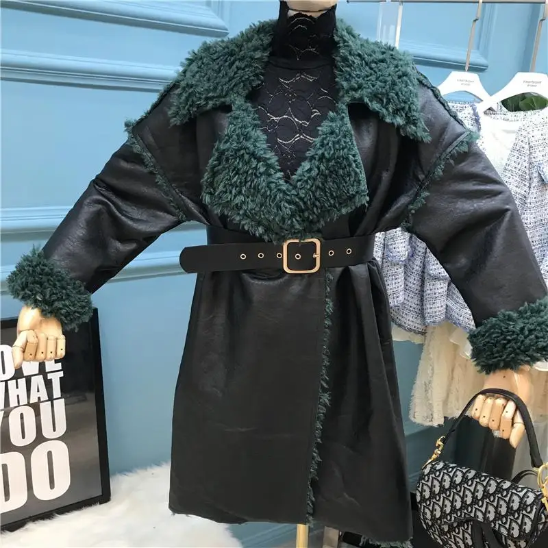 GetSpring Women Leather Coat Lamb Wool Thickened Faux Leather Jackets Women Lamb Shearling Coat All Match Pu Leather Long Coat - Цвет: green