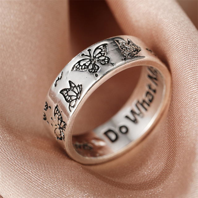 Gothic Heart Ring Set for Women Black Dice Vintage Hip-Hop Silver Plated Retro Rhinestone Charm Butterfly Finger Jewelry