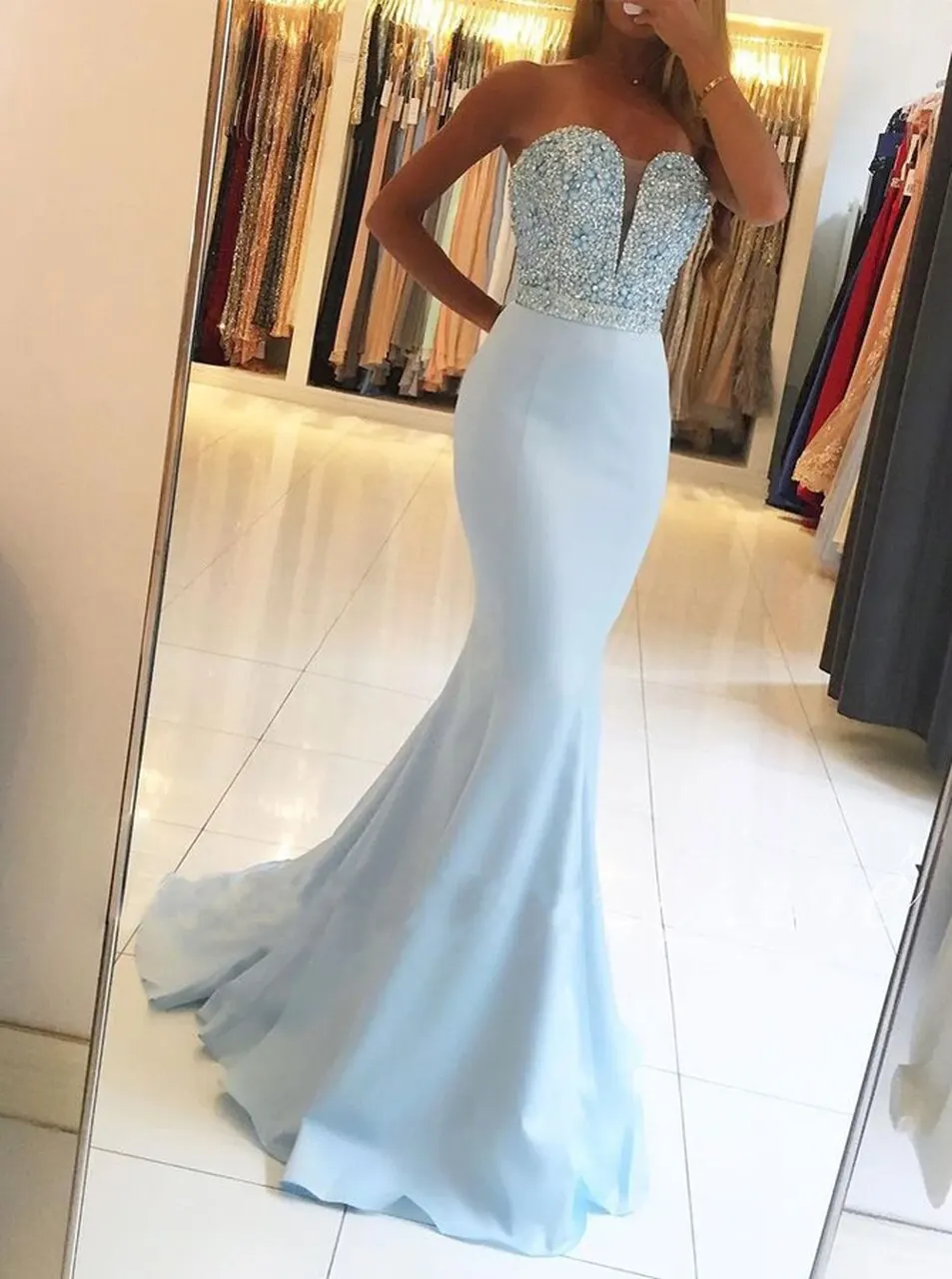 Sky Blue Prom Dress Mermaid Blue Elegant Strapless Sweetheart Neckline Slim Long Sweep Train Party Gown - Цвет: Sky Blue