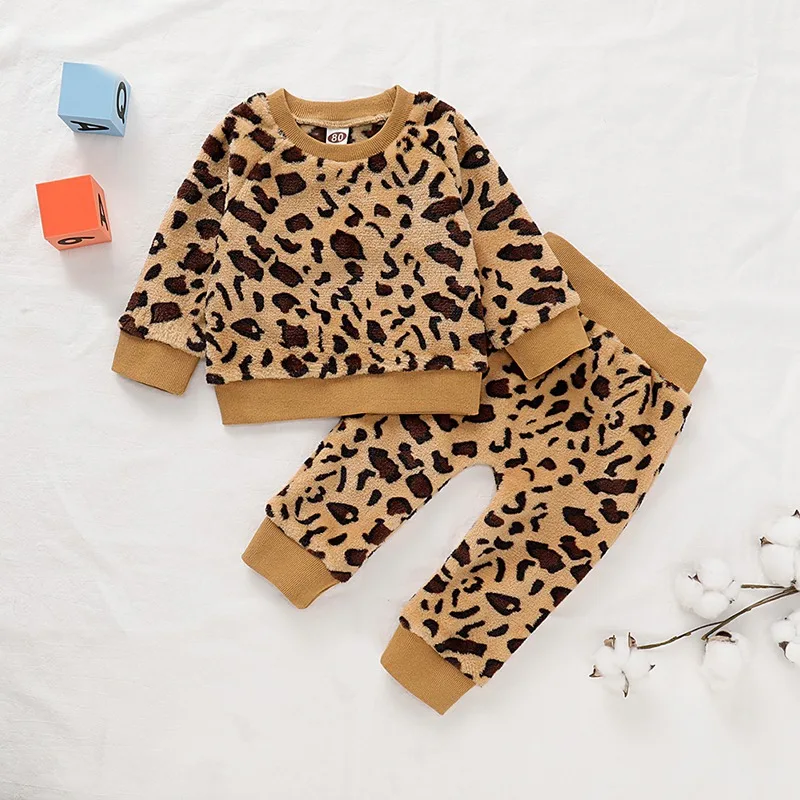 Коллекция года, осенне-зимние комплекты одежды для маленьких девочек и мальчиков модный свитер с длинными рукавами и леопардовым принтом для девочек топы+ штаны, Детский комплект