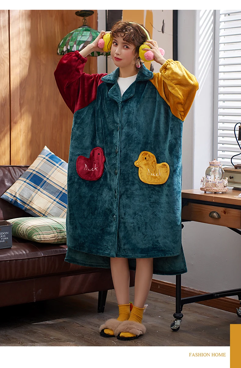 Фланелевая домашняя одежда для женщин; большие размеры; халат в Корейском стиле; Свободный стиль; с капюшоном; с длинными рукавами; милое нарядное кимоно с карманами