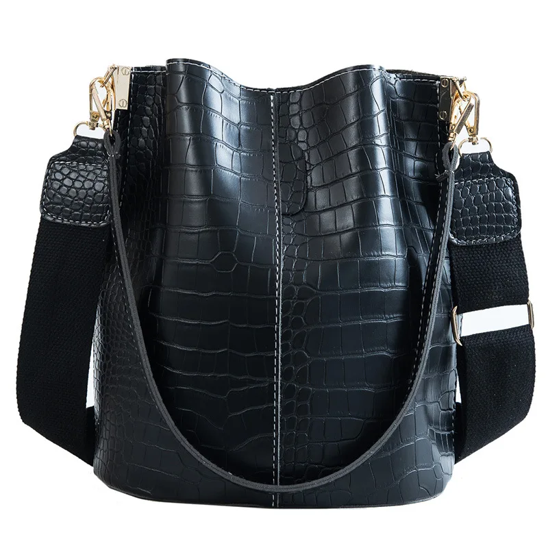 

2019 new crocodile single shoulder bucket bag large capacity versatile broadband messenger bag