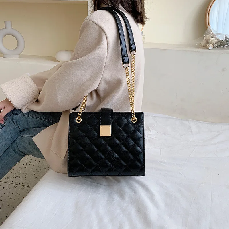 

2019 Autumn And Winter New Style WOMEN'S Bag Shoulder Chain WOMEN'S Bag Trend Armpit Bag Network Red Fire Textured Bag