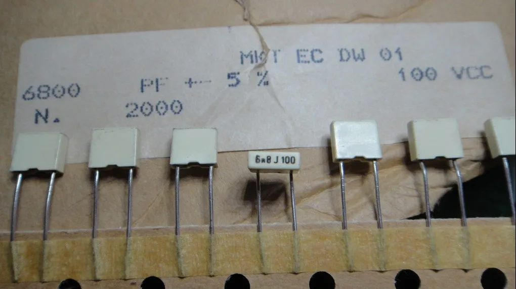 50 шт. AV MKT 0,0068 мкФ/100 в(6.8NF 6800 ПФ 682) пленочный конденсатор