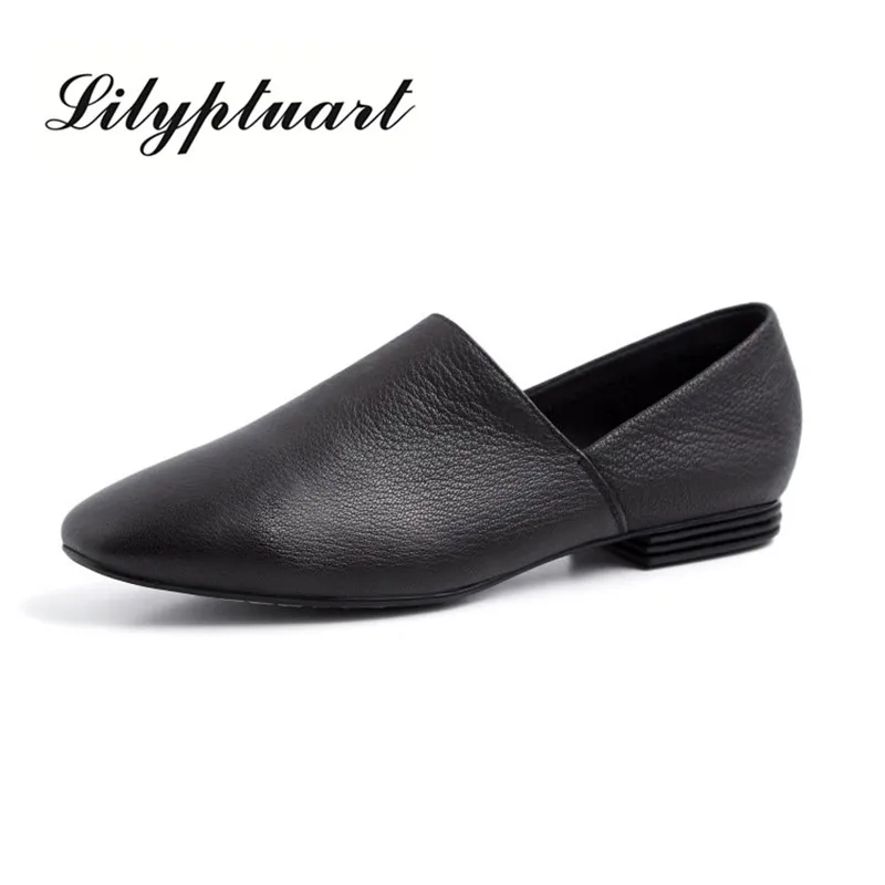 

2019 spring black one-legged small shoes female British wind beige soft leather square head single shoes female retro tide