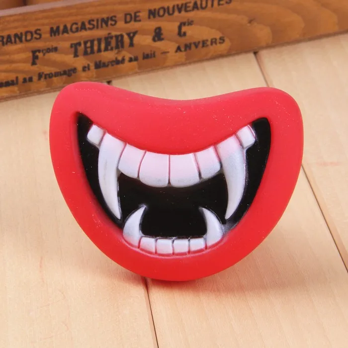 Durable Safe Funny Squeak Dog Toys Devil's Lip Sound Dog Playing/Chewing Puppy Make Your Dog Happy 3