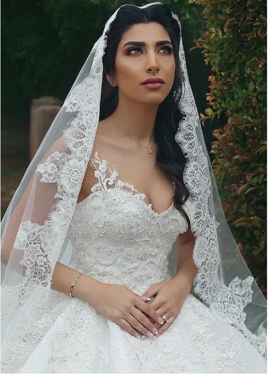 New Arrival 2m 3m 4m Cathedral Wedding Veils Long Bridal Veil 2019 One Layer White Ivory Lace Bride Veils Wedding Accessories